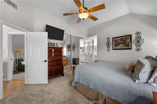 25811 Mendoza Dr, Valencia, CA 91355 - Photo 33