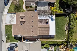 25811 Mendoza Dr, Valencia, CA 91355 - Photo 43