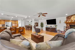 25811 Mendoza Dr, Valencia, CA 91355 - Photo 17