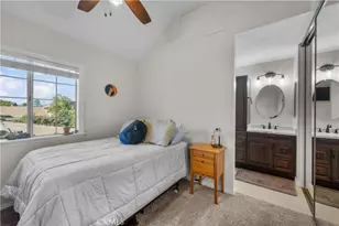 25811 Mendoza Dr, Valencia, CA 91355 - Photo 29