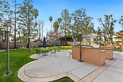 10715 Camarillo Street #203, North Hollywood, CA 91602 - Photo 3