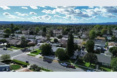 8009 Aldea, Lake Balboa, CA 91406 - Photo 35