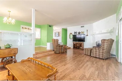 8811 Hayvenhurst Avenue, North Hills, CA 91343 - Photo 3