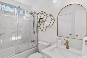 21358 Nandina Ln, Newhall, CA 91321 - Photo 9
