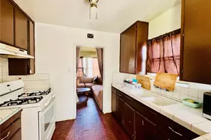 1807 Shamrock, Bakersfield, CA 93304 - Photo 9