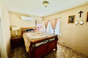 1807 Shamrock, Bakersfield, CA 93304 - Photo 11