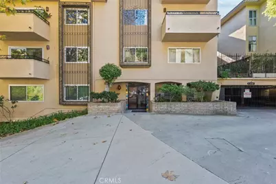 6752 Hillpark Drive #202, Los Angeles, CA 90068 - Photo 3