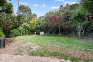 6752 Hillpark Dr, Los Angeles, CA 90068 - Photo 31