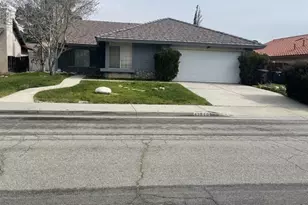 43846 Estrella, Lancaster, CA 93535 - Photo 1