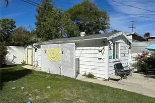 22901 Leonora Dr, Woodland Hills, CA 91367 - Photo 17