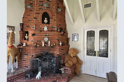 22901 Leonora Drive, Woodland Hills, CA 91367 - Photo 7