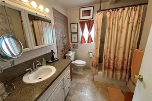 22901 Leonora Dr, Woodland Hills, CA 91367 - Photo 9