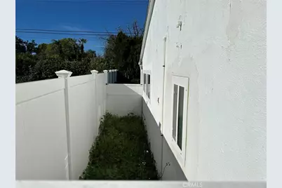 22901 Leonora Drive, Woodland Hills, CA 91367 - Photo 21