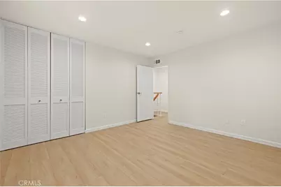 9833 Karmont, South Gate, CA 90280 - Photo 15