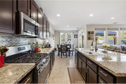 26935 Trestles, Canyon Country, CA 91351 - Photo 17