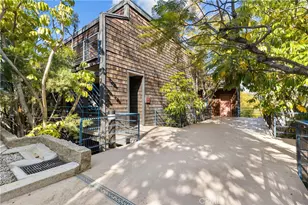 3880 Fredonia Dr, Los Angeles, CA 90068 - Photo 19