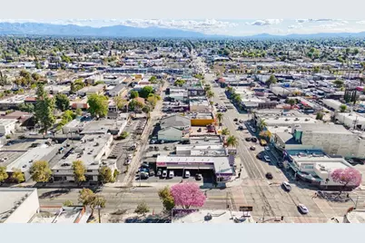 21627 Sherman Way, Canoga Park, CA 91303 - Photo 49