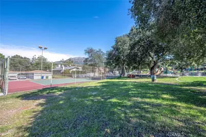 7540 Thousand Oaks Drive, Tujunga, CA 91042 - Photo 21