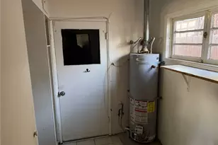 22138 Cantlay, Canoga Park, CA 91303 - Photo 9