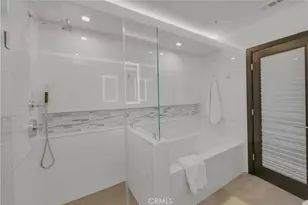 4032 Rogen Dr, Encino, CA 91436 - Photo 59