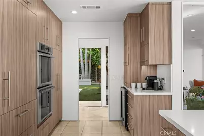 3851 Beverly Ridge, Sherman Oaks, CA 91423 - Photo 13