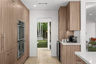 3851 Beverly Ridge, Sherman Oaks, CA 91423 - Photo 13