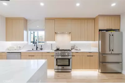 6838 Belmar Avenue, Reseda, CA 91335 - Photo 13