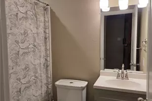 13200 13202 Wentworth St, Arleta, CA 91331 - Photo 3