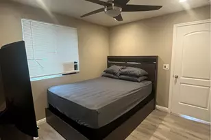 13200 13202 Wentworth St, Arleta, CA 91331 - Photo 11