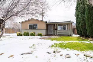 914 Acacia Ct, Tehachapi, CA 93561 - Photo 3