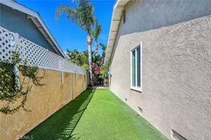 23403 Windom St, West Hills, CA 91304 - Photo 37