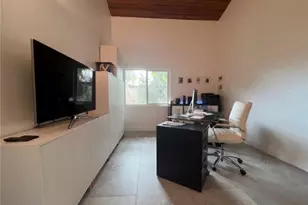 5460 White Oak, Encino, CA 91316 - Photo 7