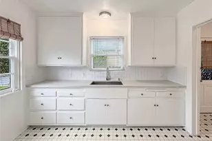 866 Flower Ave, Venice, CA 90291 - Photo 13