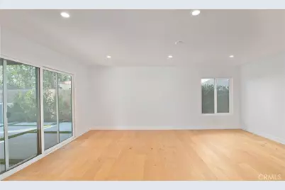 22357 Welby Way, Woodland Hills, CA 91303 - Photo 15