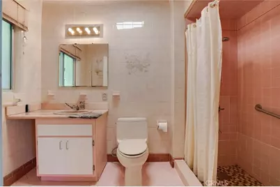 2205 N Catalina Street, Los Angeles, CA 90027 - Photo 25