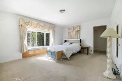 2205 N Catalina Street, Los Angeles, CA 90027 - Photo 23