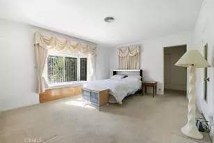 2205 N Catalina St, Los Angeles, CA 90027 - Photo 23