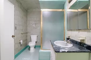 2205 N Catalina St, Los Angeles, CA 90027 - Photo 27