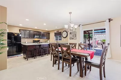 38113 Versailles, Palmdale, CA 93552 - Photo 7