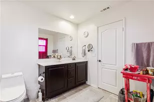 38113 Versailles, Palmdale, CA 93552 - Photo 33