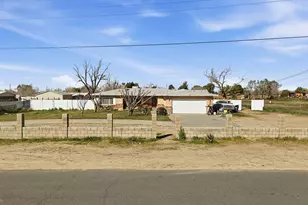 10231 E Ave R-2, Littlerock, CA 93543 - Photo 3