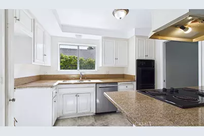 1727 Loma, Camarillo, CA 93010 - Photo 11