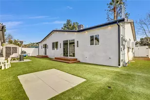 7445 Oakdale Ave, Winnetka, CA 91306 - Photo 25