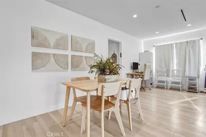 7445 Oakdale Avenue, Winnetka, CA 91306 - Photo 13