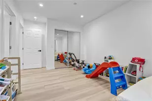 7445 Oakdale Ave, Winnetka, CA 91306 - Photo 17