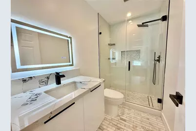 7445 Oakdale Avenue, Winnetka, CA 91306 - Photo 59