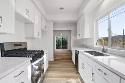 13522 Island Palms, Sylmar, CA 91342 - Photo 11