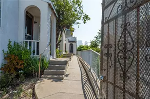 272 S Burlington Ave, Los Angeles, CA 90057 - Photo 11