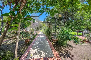 18423 Linnet, Tarzana, CA 91356 - Photo 49