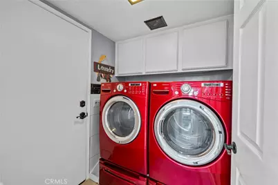 25009 Wintergreen Court, Stevenson Ranch, CA 91381 - Photo 35